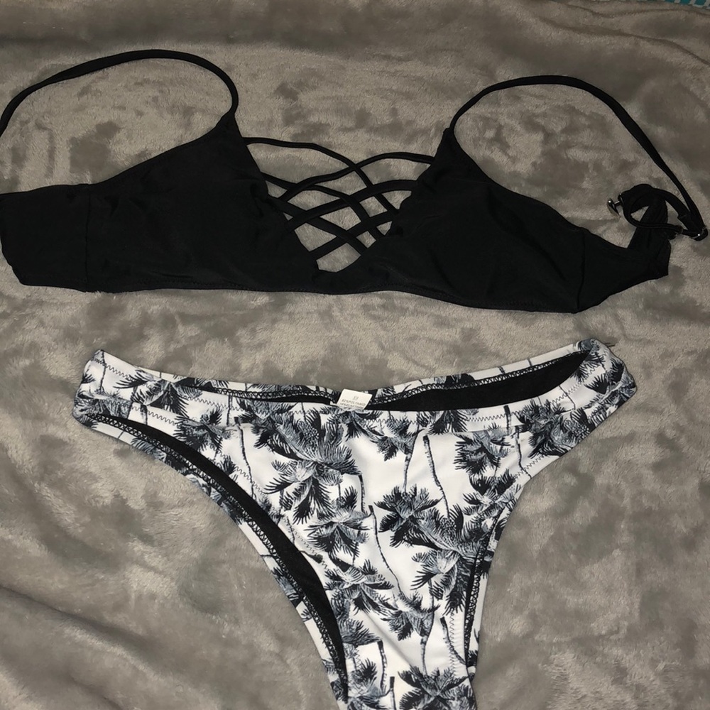 Romwe Black Strappy Bikini Set